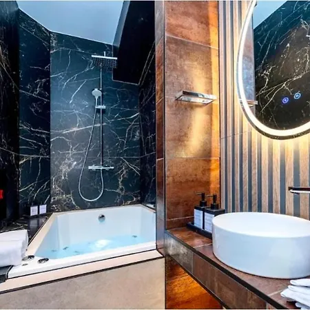 公寓 The Copper Cove Japanese Soaktub Retreat 布雷得佛